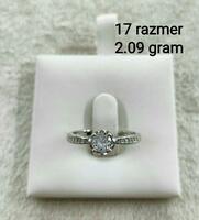 Классическое кольцо из серебра с камнем - 32 000 сум