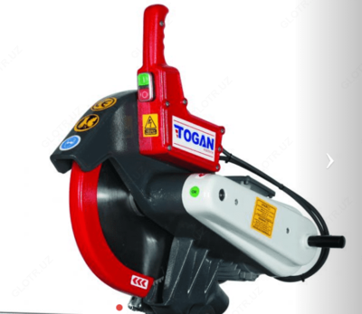 Станок для резки ПВХ и Алюминевого профиля с верхней подачи пильного диска 400 мм