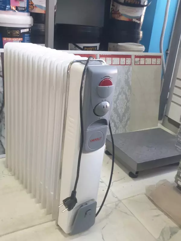 Yog 'isitgich "Emerald" EM-1313 2900W (13 qism) Oq/kulrang - 600 000 so'm