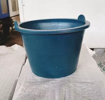 Пластиковое строительное ведро со съемной ручкой (Синее)