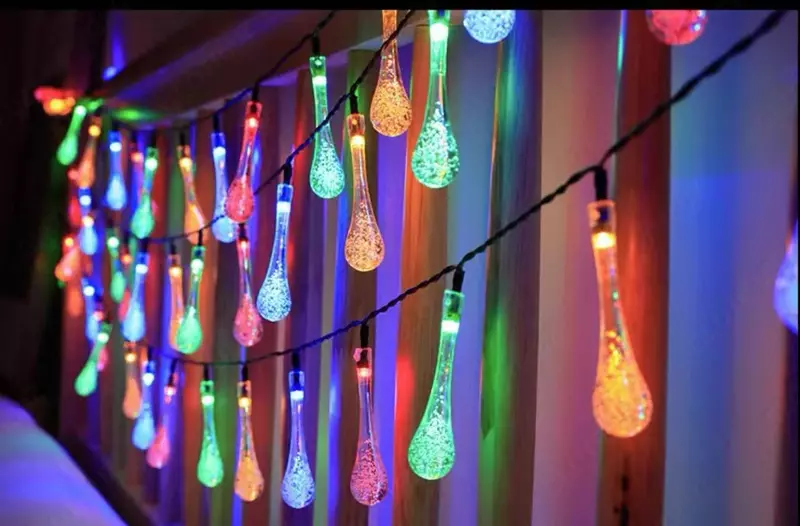 Уличная светодиодная гирлянда на солнечной батарее