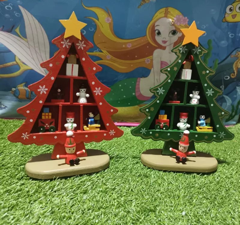 Настольная деревянная елка