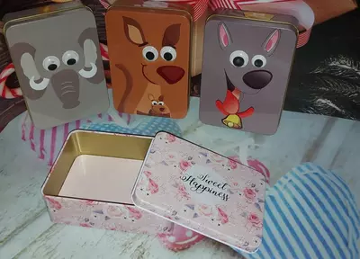 Жестяная коробочка