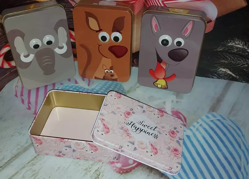 Жестяная коробочка