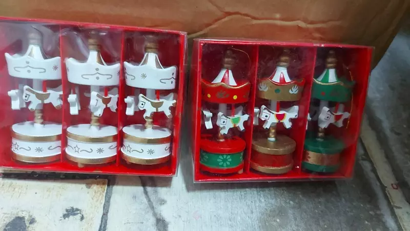 Елочное украшение Карусель с лошадками