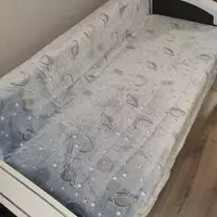 которые приятно светятся в темноте. Такие пледы гармонично использоват