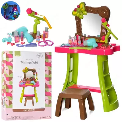 Детское трюмо станет замечательным сюрпризом для каждой маленькой девочки