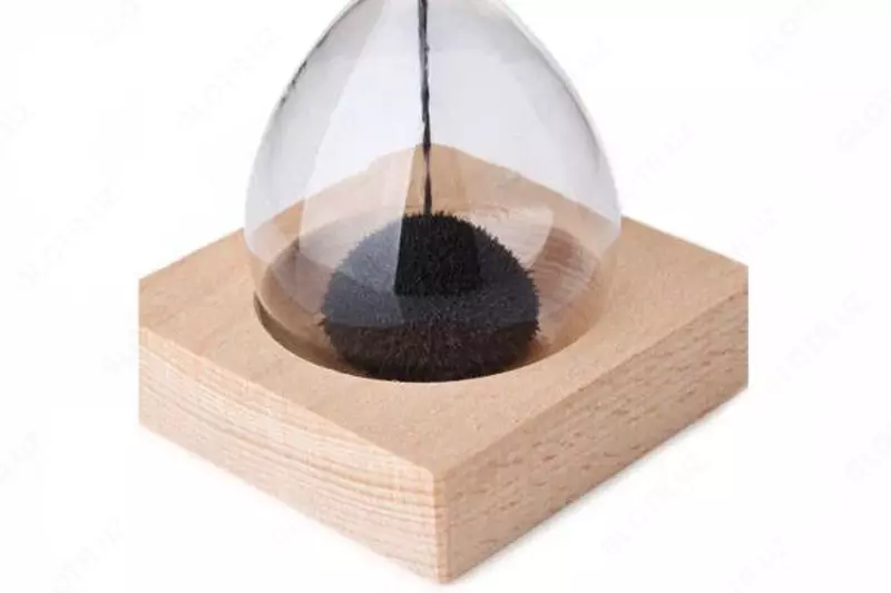  Часы песочные магнитные Magnet HourglassВеликолепный релаксант! Подойдет в качестве подарка-сувенира по любому поводу! Только в розницу