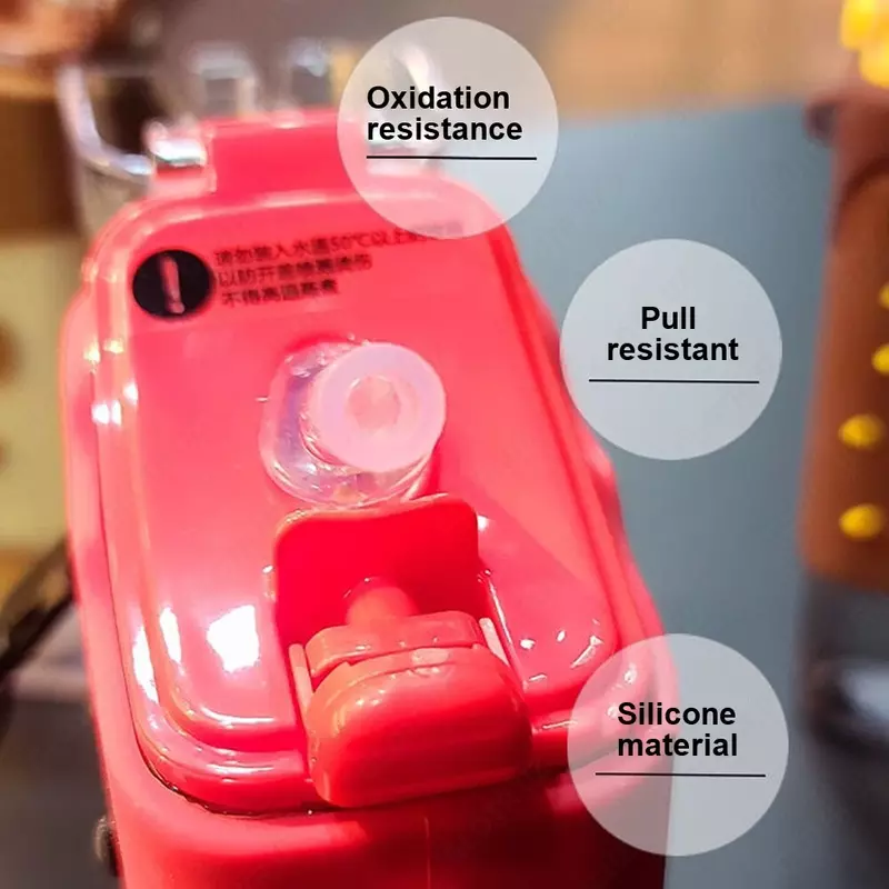 не имеет постороннего запаха. Конструкция бутылки предотвращае