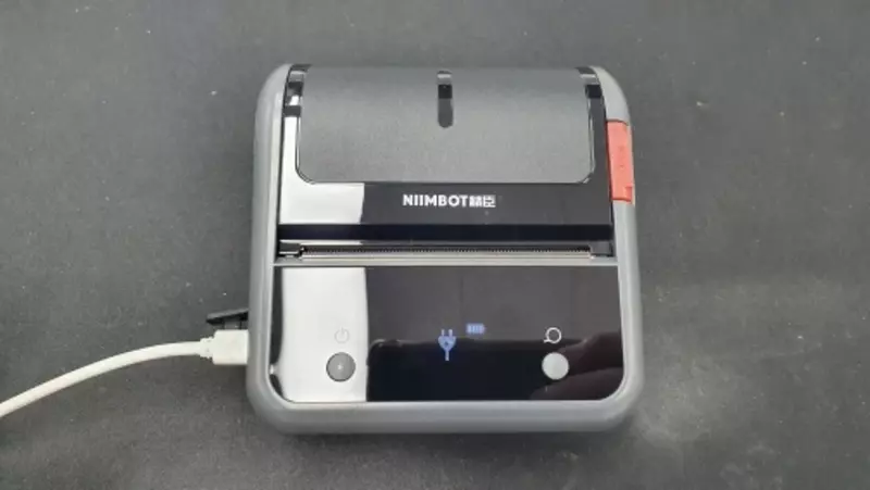 Niimbot B3S 3-дюймовый портативный термопринтер для этикеток  размер 70x40 мм  для одежды / штрих-кодов и малого бизнеса  подключение по Bluetooth  встроенная аккумуляторная батарея емкостью 2200 мАч 