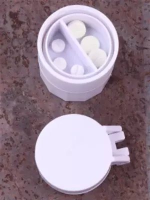 одно нажатие и таблетка разрезана точно по центру. В нижней ча - 75 000 сум / шт.