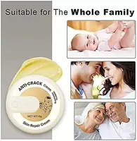 Универсальный крем от трещин на пятках прекрасно увлажнит сухую кожу. Подходит как для ног