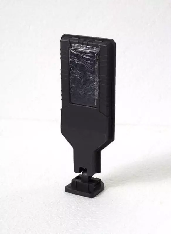   Светильник на солнечной батарее с датчиком движения и освещения..