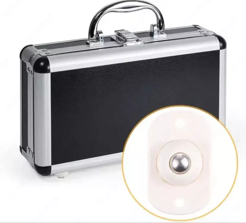 Универсальные колесики для мебели Чтобы не царапать пол и не оставлять на нем потертости воспользуйтесь универсальными роликами для мебели на клейкой основе. Такие колесики помогут защитить любое напо