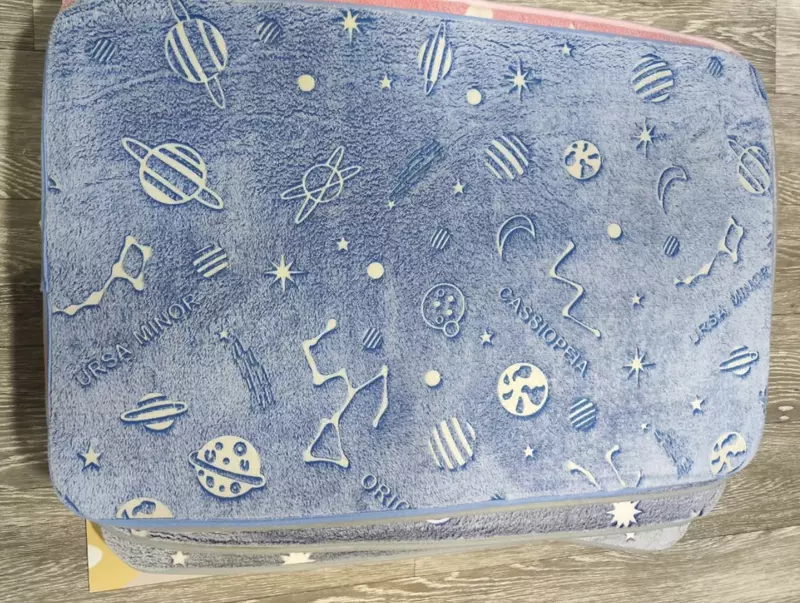 Коврик для ванной светящийся в темноте «Светящиеся фигуры», 50×80 см,