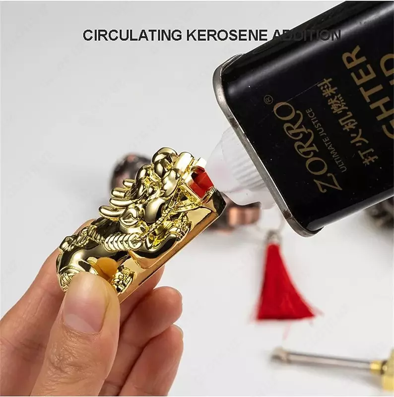   [ Альбом ] Широко используемая зажигалка-брелок со спичками. Это незаменимый спасательный инструмент для пикников  барбекю  фейерверков и многих других чрезвычайных ситуаций  связанных с выживанием. Е