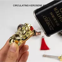   [ Альбом ] Широко используемая зажигалка-брелок со спичками. Это незаменимый спасательный инструмент для пикников  барбекю  фейерверков и многих других чрезвычайных ситуаций  связанных с выживанием. Е