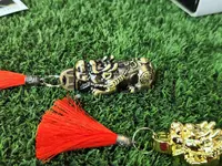  [ Альбом ] Широко используемая зажигалка-брелок со спичками. Это незаменимый спасательный инструмент для пикников  барбекю  фейерверков и многих других чрезвычайных ситуаций  связанных с выживанием. Е Зажигалки