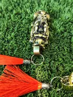  [ Альбом ] Широко используемая зажигалка-брелок со спичками. Это незаменимый спасательный инструмент для пикников  барбекю  фейерверков и многих других чрезвычайных ситуаций  связанных с выживанием. Е  - Домашний Уголок