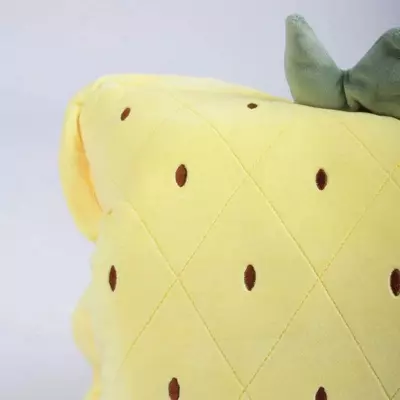 Детская мягкая игрушка 3 в 1 (игрушка, подушка, плед) будет отличным подарком на для вашего ребенка.  Мягкая игрушка имеет внутри флисовый плед размером 1,7 м*1 м. При вынимании пледа игрушка не остае