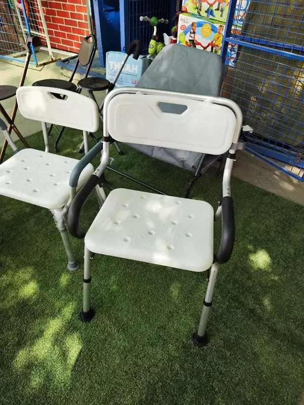  Suyanchiq va qoltiqli yigma dush kreslo - Domashniy ugolok XK