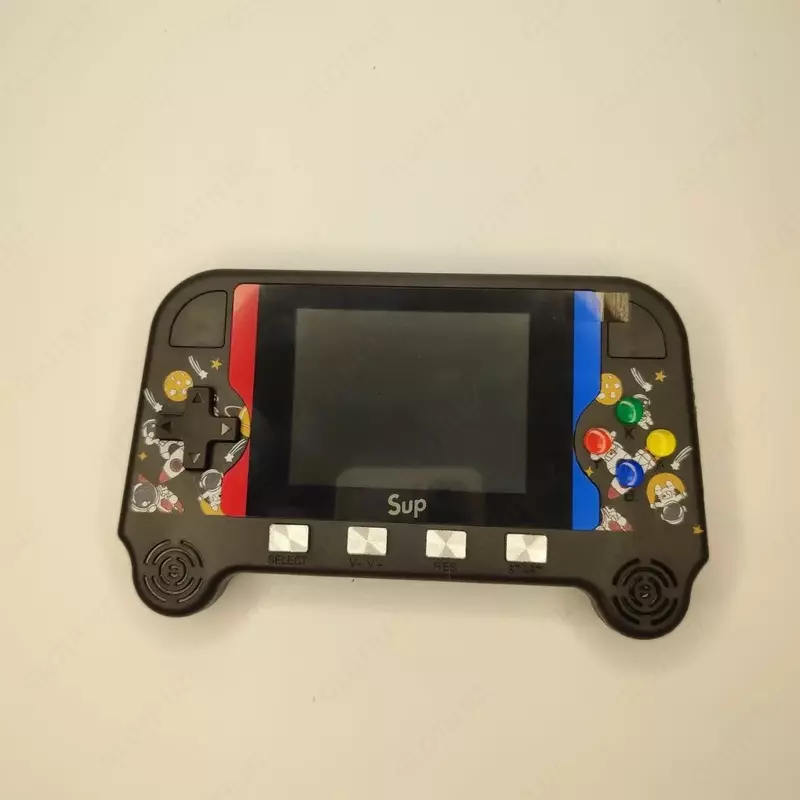 Портативная игровая консоль