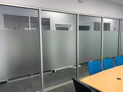 Самоклеющаяся плёнка