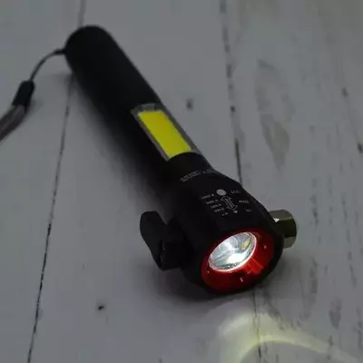 Ручной фонарь автомобилиста ЯТТ "Домашний Уголок"