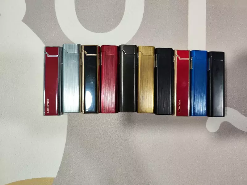 Ультратонкая  газовая зажигалка