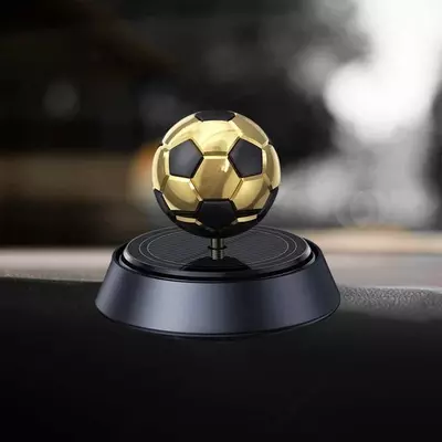 Вращающийся на солнечных батареях автомобильный диффузор для ароматерапии с футбольным мячом - 150 000 сум / шт.