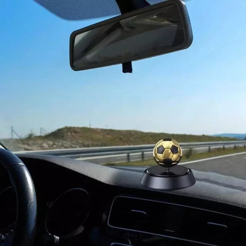 Вращающийся на солнечных батареях автомобильный диффузор для ароматерапии с футбольным мячом