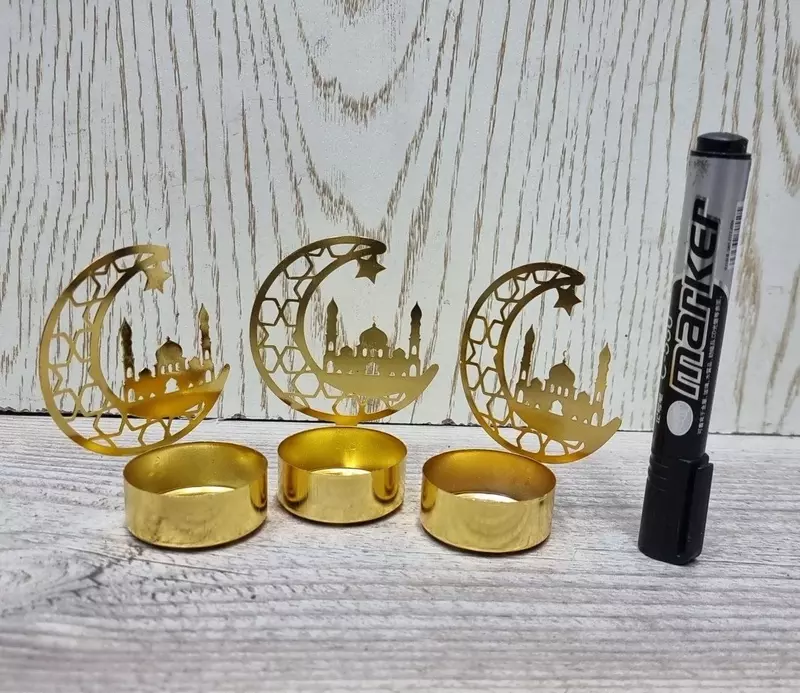 Подставка для свечи из кованного железа в арабском стиле.