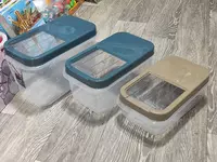 Контейнер для хранения сыпучих продуктов.