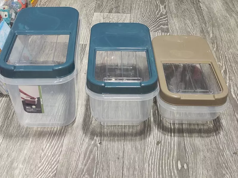 Контейнер для хранения сыпучих продуктов. - 50 000 сум