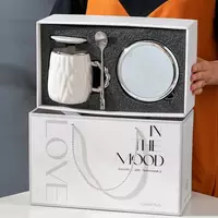 Кружка с подогревом от бренда JACFFUR.