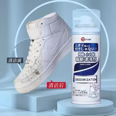 Пенный шампунь - очиститель для ухода за обувью.