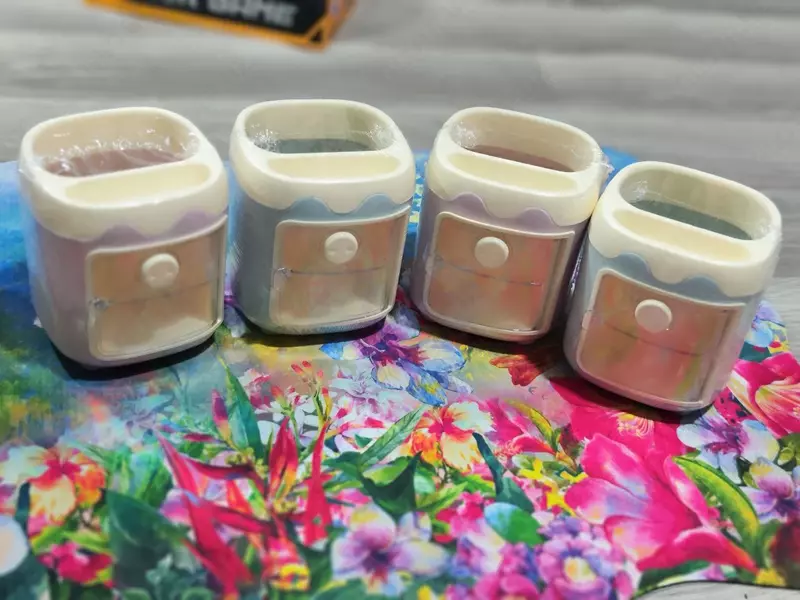 50 000 сум Стакан-подставка для канцелярских принадлежностей.