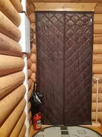 Теплоизоляционные магнитные шторы для входных дверей