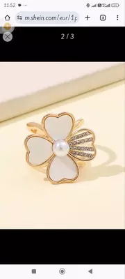 Зажим-кольцо для платка, палантина или шарфа.