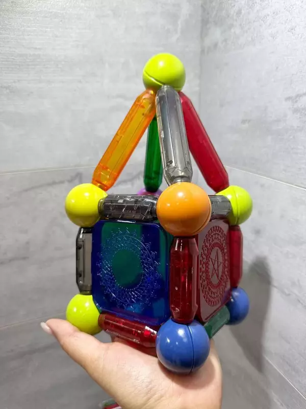 Магнитный конструктор с подсветкой Smart builders - 220 000 сум