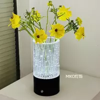  Настольная светодиодная лампа - ваза для цветов - 