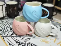 Керамическая кружка для кофе.