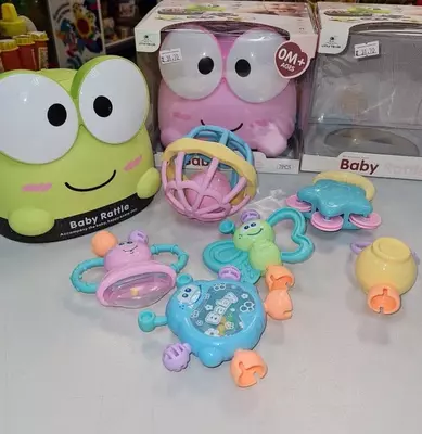 150 000 сум / шт. Набор погремушек в контейнере