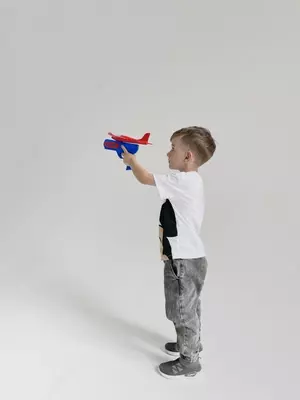 Самолет пистолет метательный.