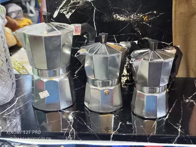 Кофеварка гейзерная  (6 чашечек) - 150 000 сум / шт.