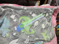 ЯТТ "Домашний Уголок" - Светящийся в темноте детский плед покрывало Динозавры размер 150*200см