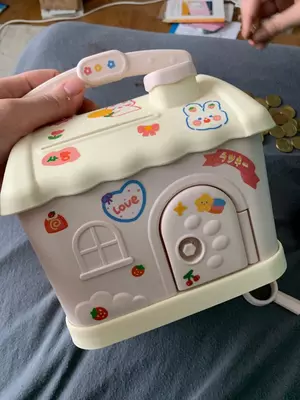 Детская копилка домик с наклейками для девочки.