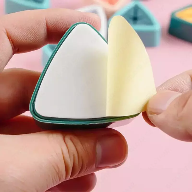 Самоклеящийся настенный держатель Треугольник (5х5 см)