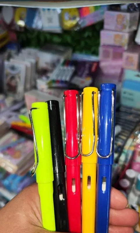 Долговечный простой карандаш - это замена для обычного простого карандаша.