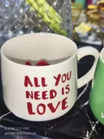 100 000 so'm Керамическая кофейная кружка с мультяшным животным внутри (350 мл).